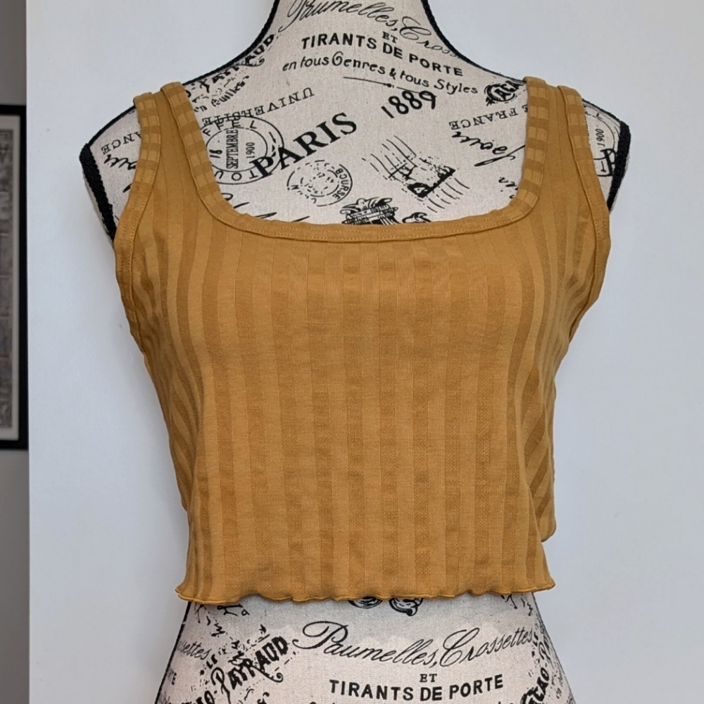 OFFLINE BY AERIE | Women's Gold Ribbed Cropped Tank Top NWOT